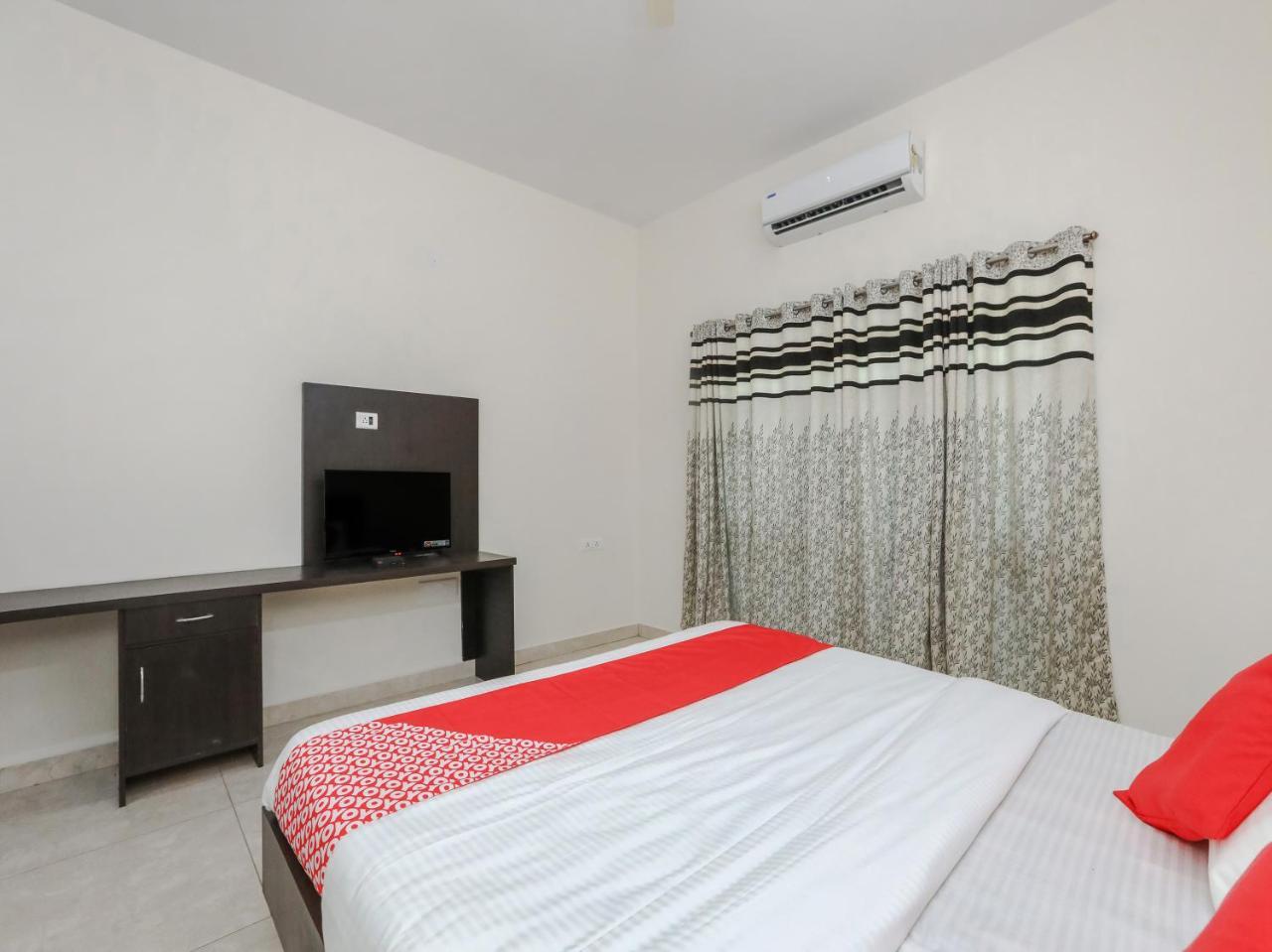 Oyo 22211 Shree Ankanatheshwara Residency Otel Nanjangud Dış mekan fotoğraf