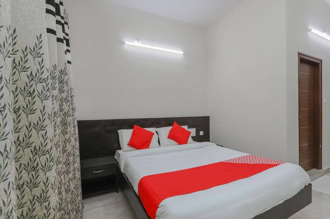 Oyo 22211 Shree Ankanatheshwara Residency Otel Nanjangud Dış mekan fotoğraf