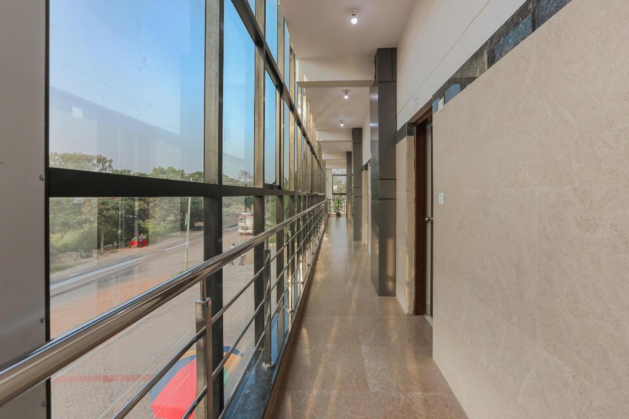 Oyo 22211 Shree Ankanatheshwara Residency Otel Nanjangud Dış mekan fotoğraf